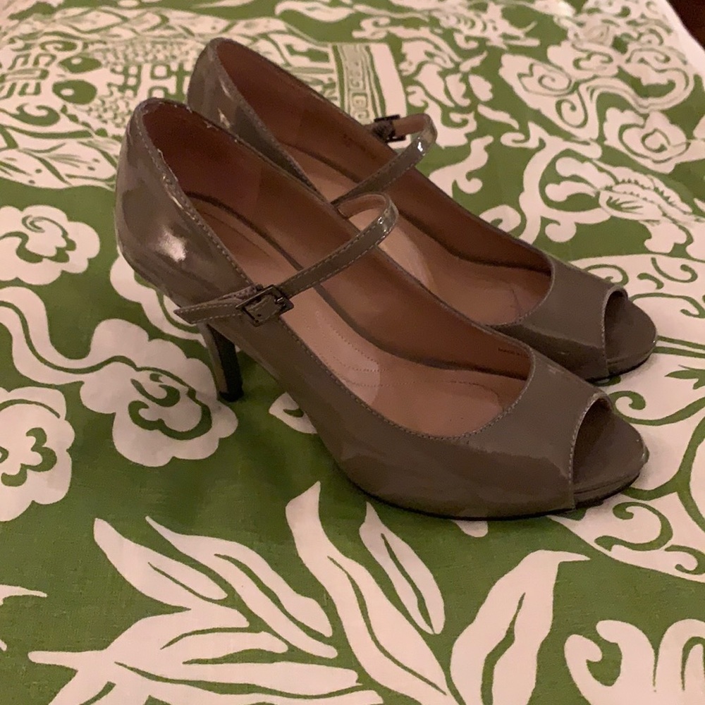 Tahari Grey Patton Heels